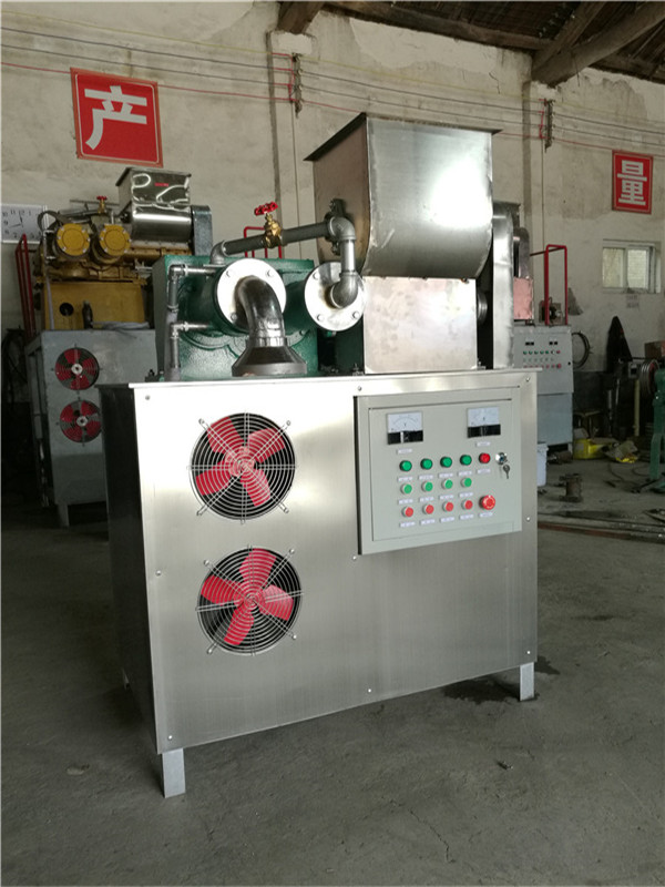 多功能米線機的使用壽命是國銘機械的一大賣點